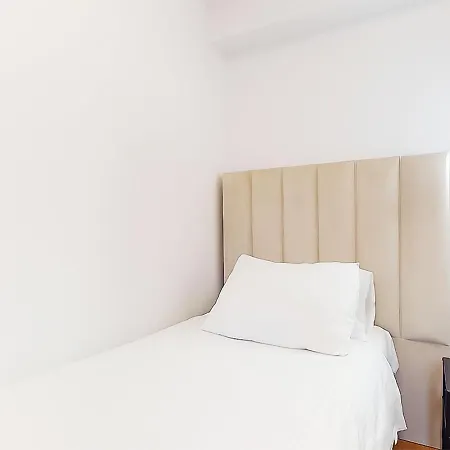 Hotel De Menilmontant Paris