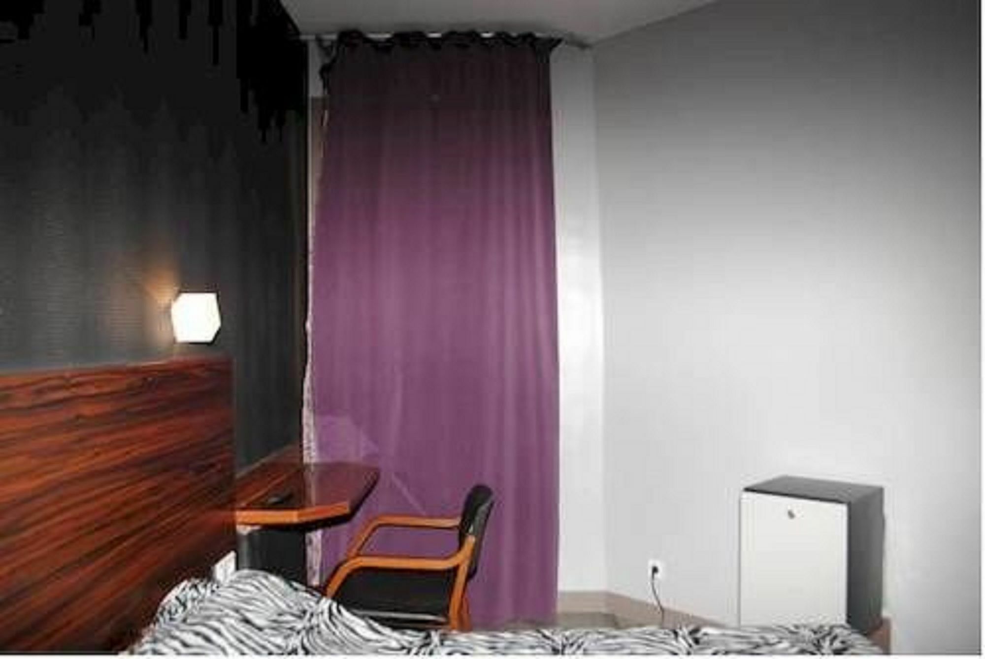 De Ménilmontant Hotel Parigi